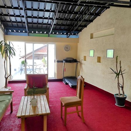 Urban Boutique Hotel Prishtinë Luaran gambar