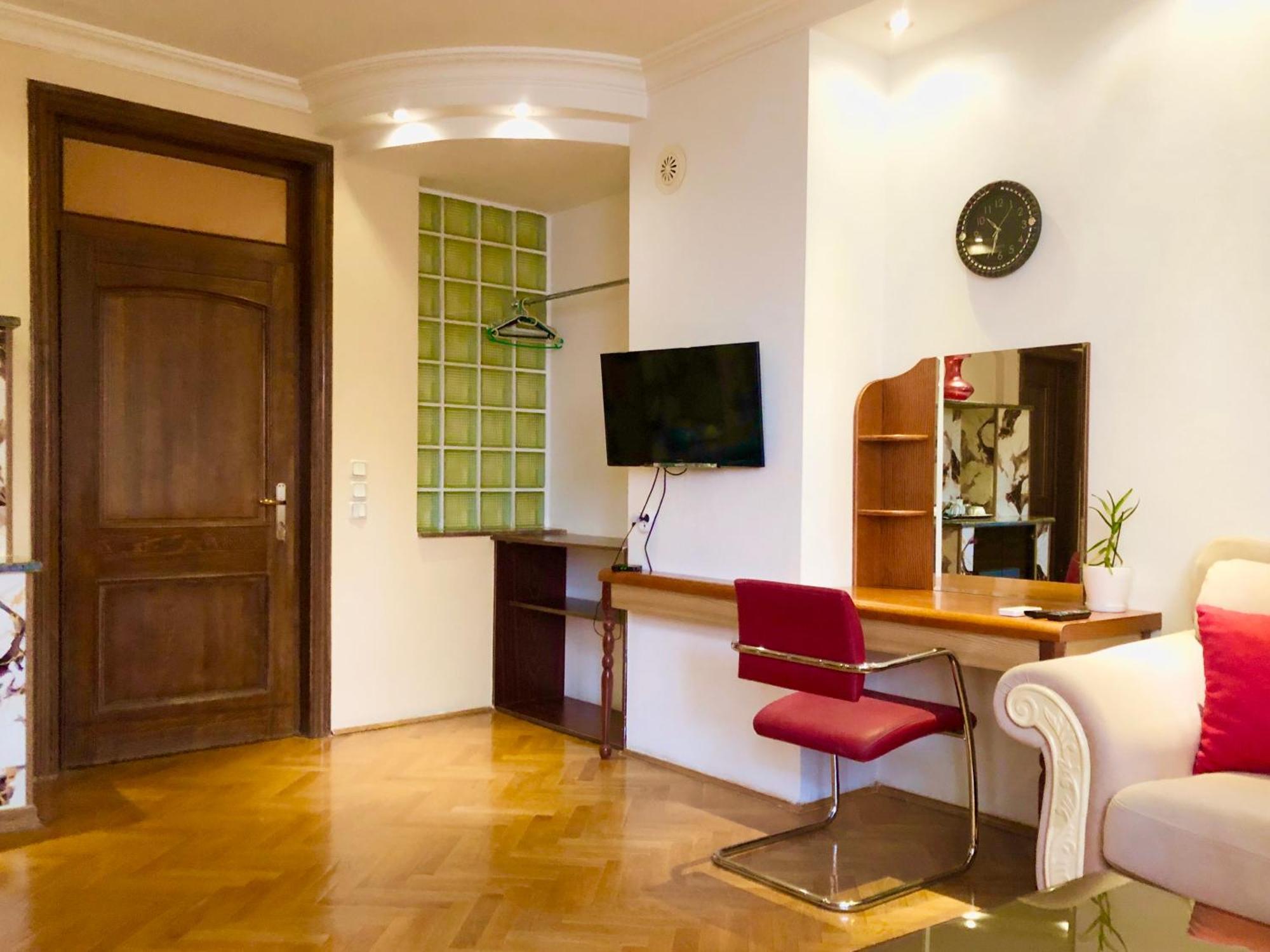 Urban Boutique Hotel Prishtinë Luaran gambar