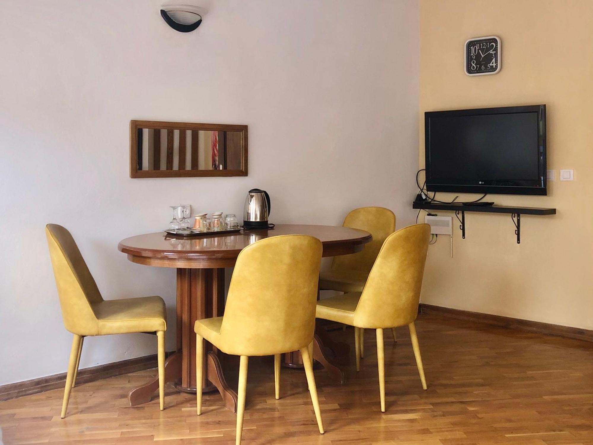 Urban Boutique Hotel Prishtinë Bilik gambar