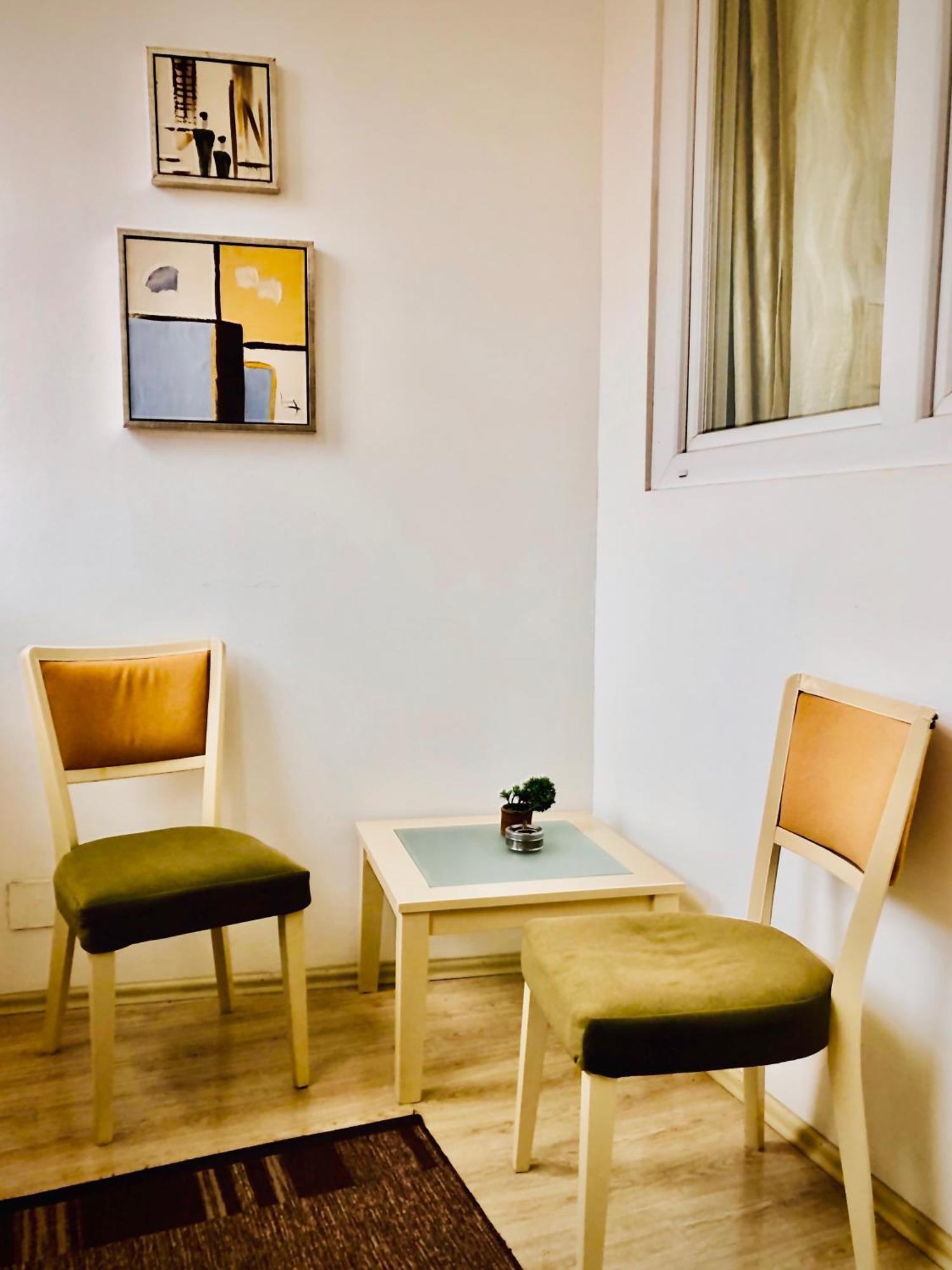 Urban Boutique Hotel Prishtinë Bilik gambar